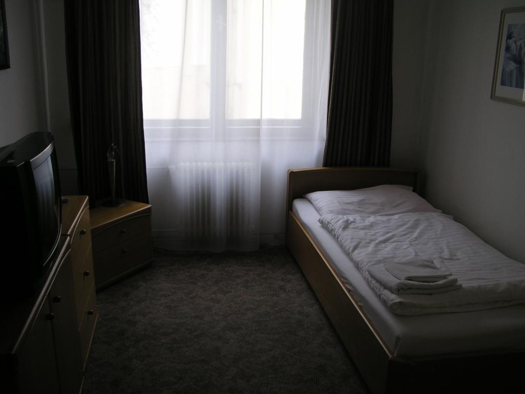 Hotel&Penzión Grand Matej Banská Štiavnica Zimmer foto